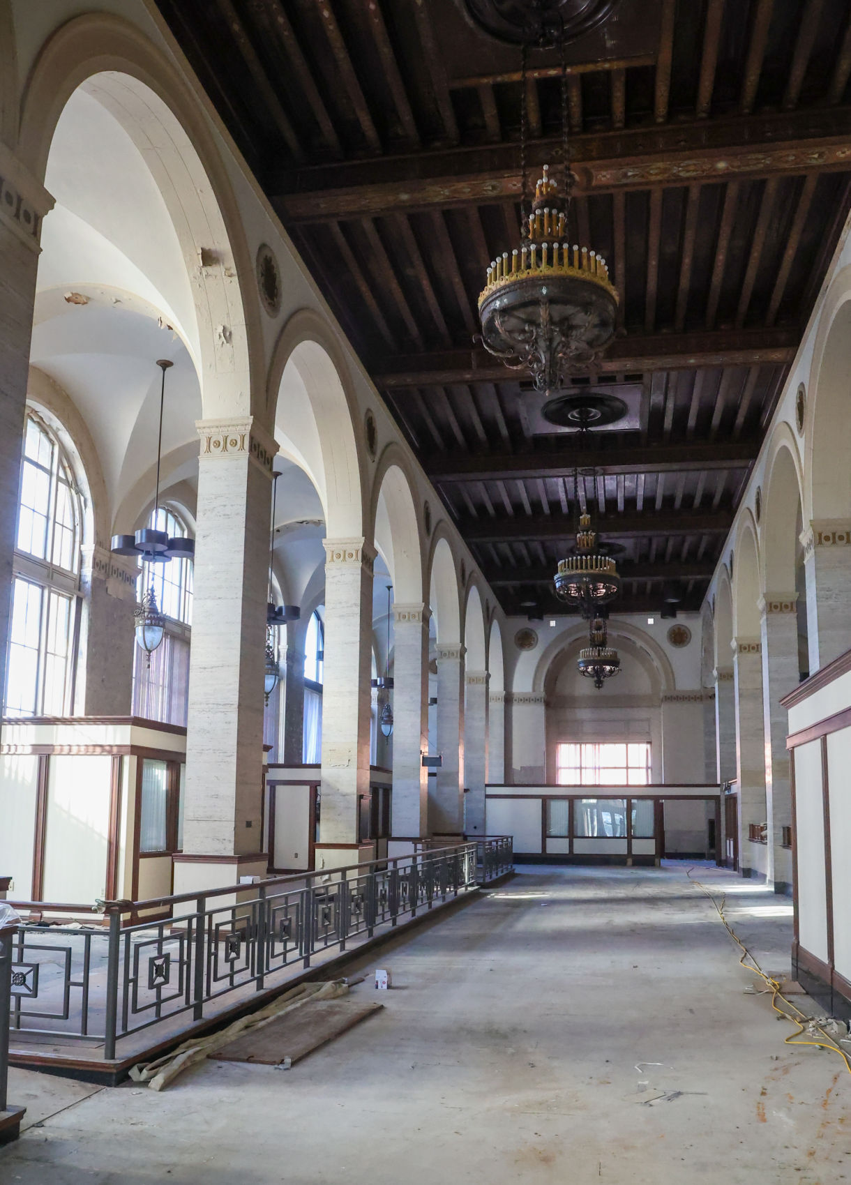 Historic Bank Calumet building in downtown Hammond to be redeveloped into apartments